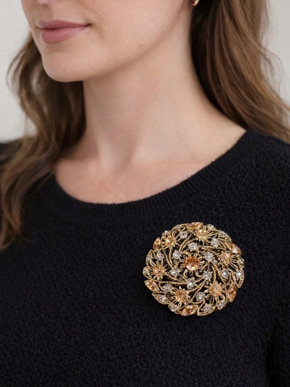 Vintage Large Gold Tone Rhinestone Floral‎ Brooch – Champagne & Clear Stones
